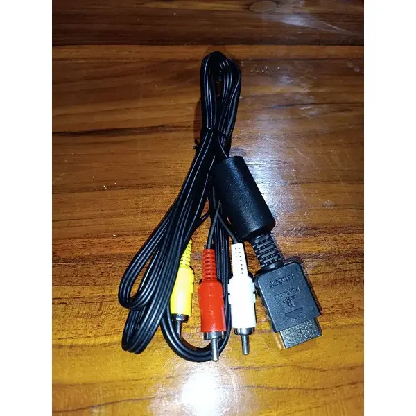 Kabel Cable AV dan RCA untuk PS2 atau PS3 TW 1,8 M