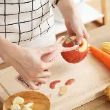 Pisau Kupas Peeler Kentang Sayur Buah Mutifungsi Dengan Parut Keju — 4