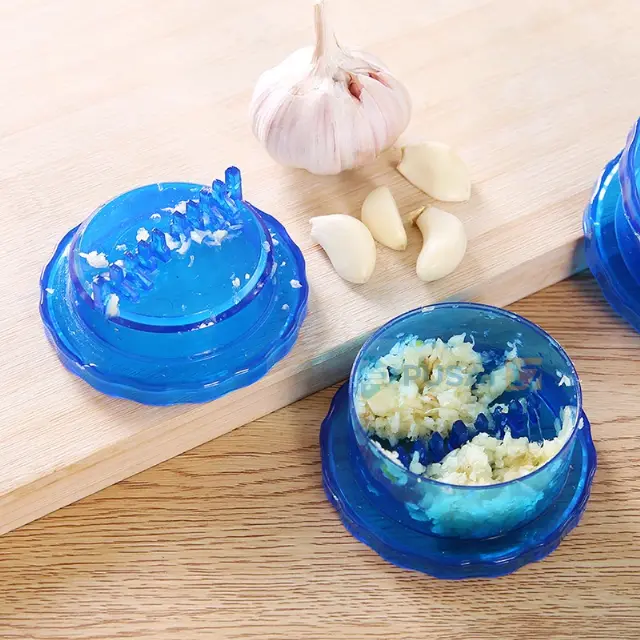 Alat Penghancur Penghalus Penggiling Bawang Cabe Putar Manual - Biru