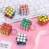 Gantungan Kunci Puzzle Dadu 3 x 3 x 3 cm dengan Bahan Karet — 3