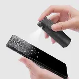 Alat Pembersih Layar 2in1 Dengan Lapisan Microfiber Anti Bakteri — 1